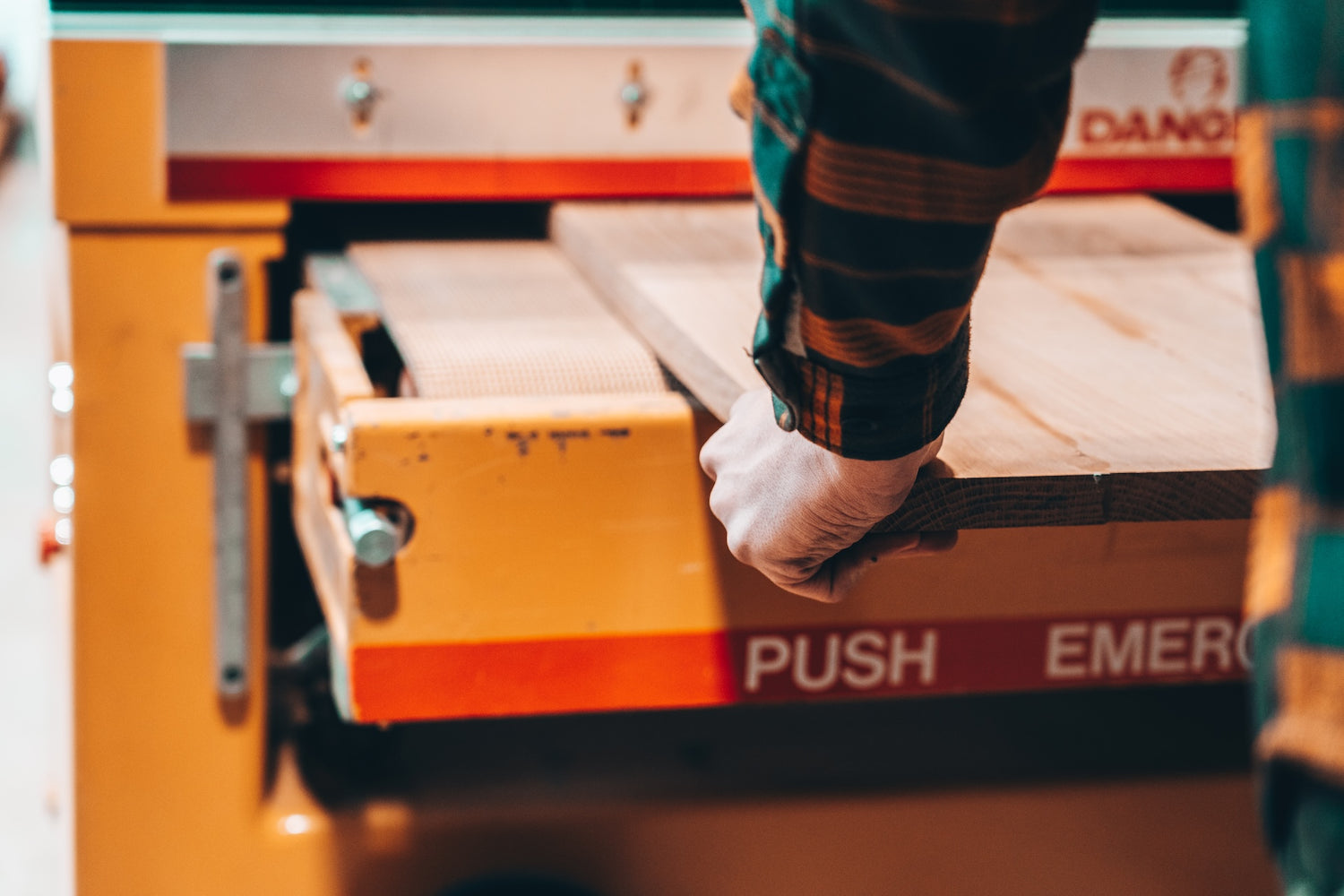 Wide Belt Sanding Services